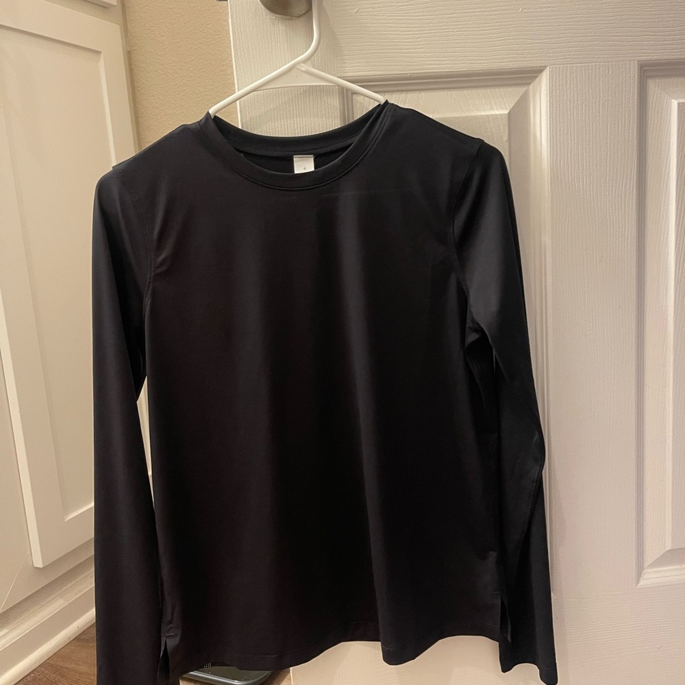 lululemon athletica Black Long Sleeve Tee